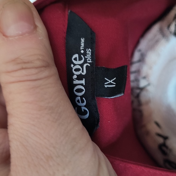 Elegant Red Women's Top - Picture 2 of 9